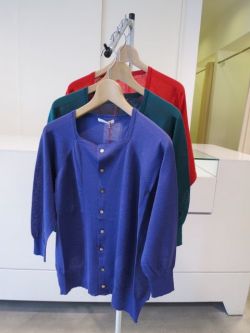 ケイ ハヤマ プリュスの服