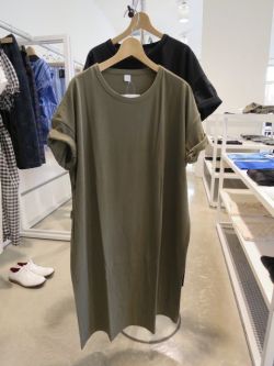 Y's 服　通販　写真