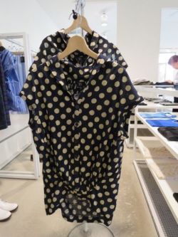 Y's 服　通販　写真